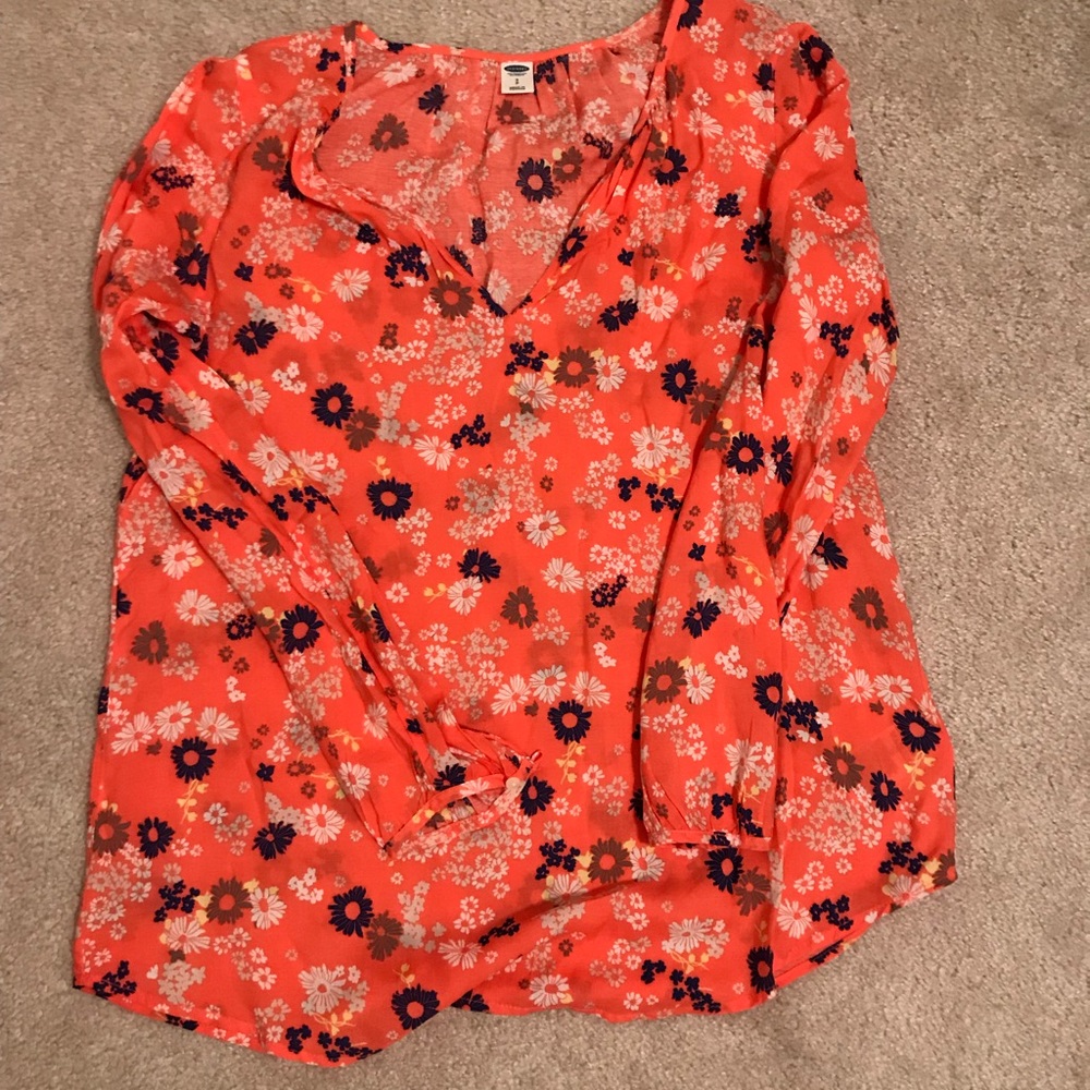 Size small Old Navy Blouse
